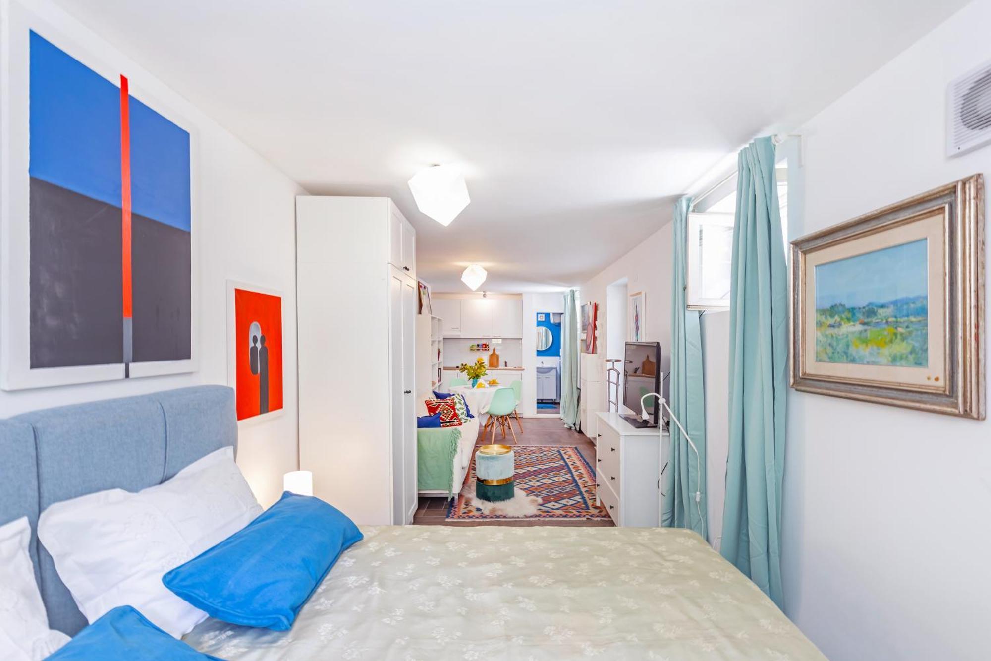 Apartman Art Gateway *